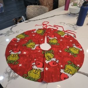 THE GRINCH CHRISTMAS MEDIUM 28" FABRIC TREE SKIRT G5